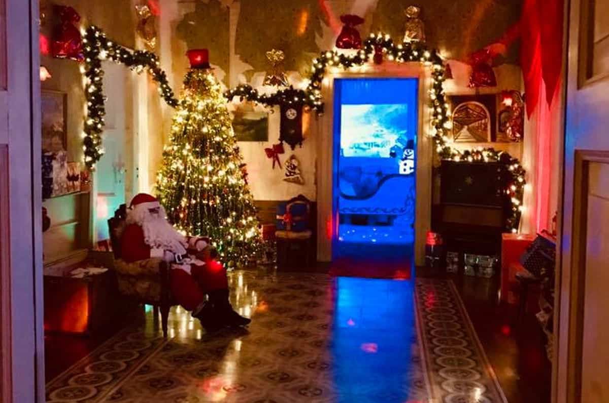 Casa Di Babbo Natale Foto.Andria Torna La Magica Casa Di Babbo Natale Con I Suoi Elfi